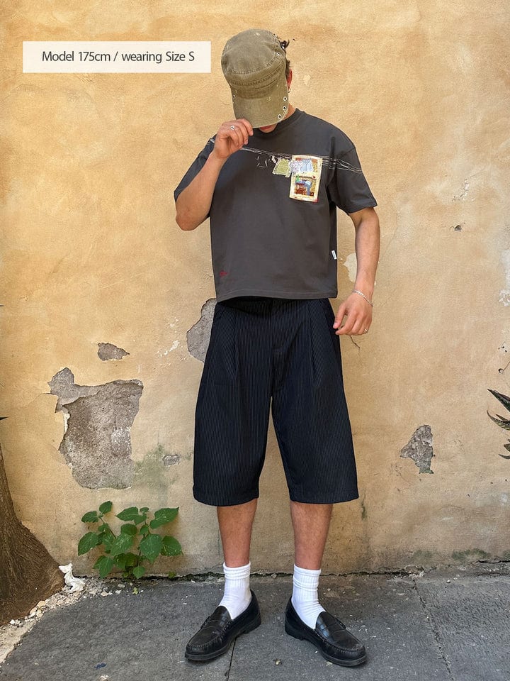 Peek Inside | T-Shirt