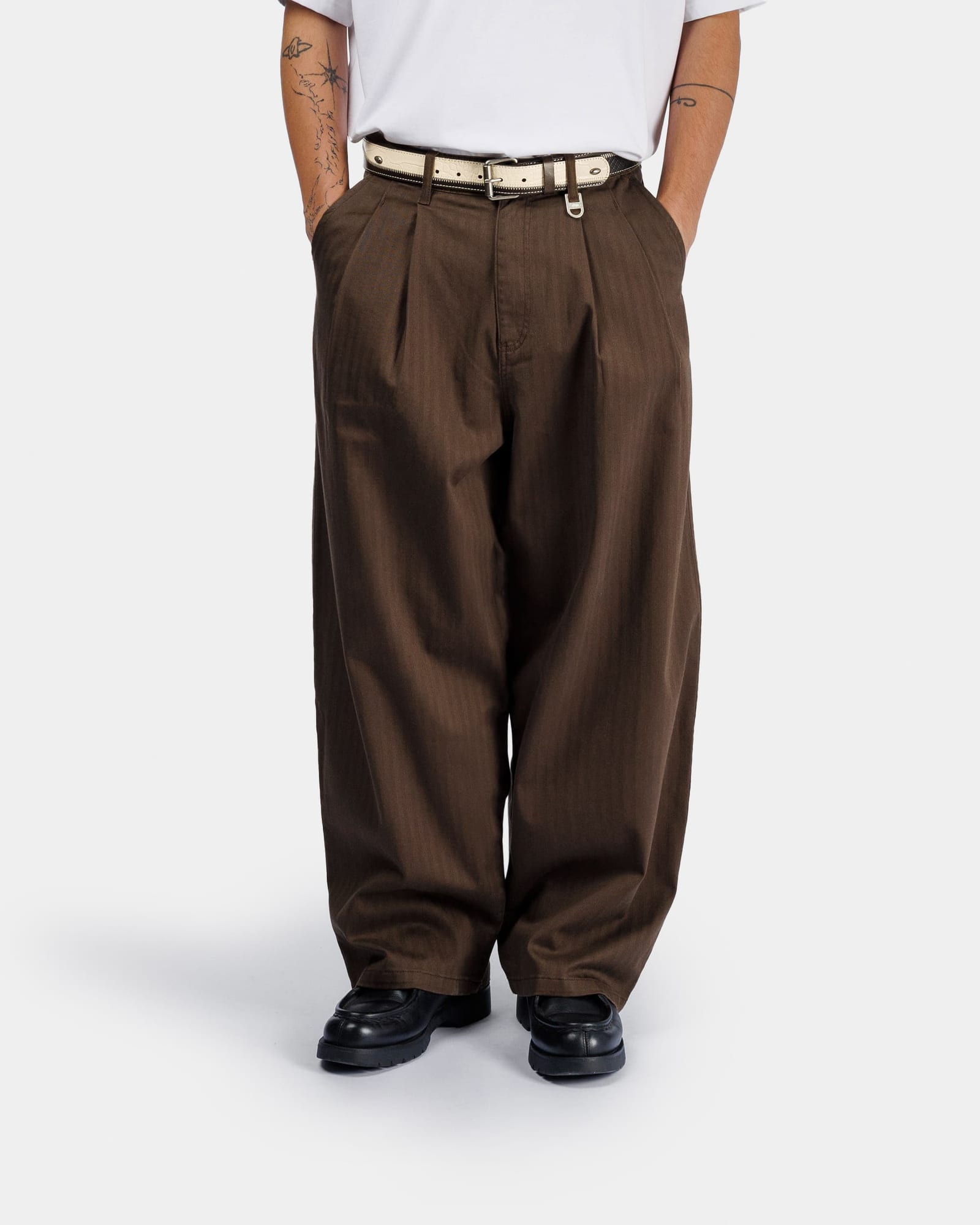 Pleated Onigiri Herringbone Pants