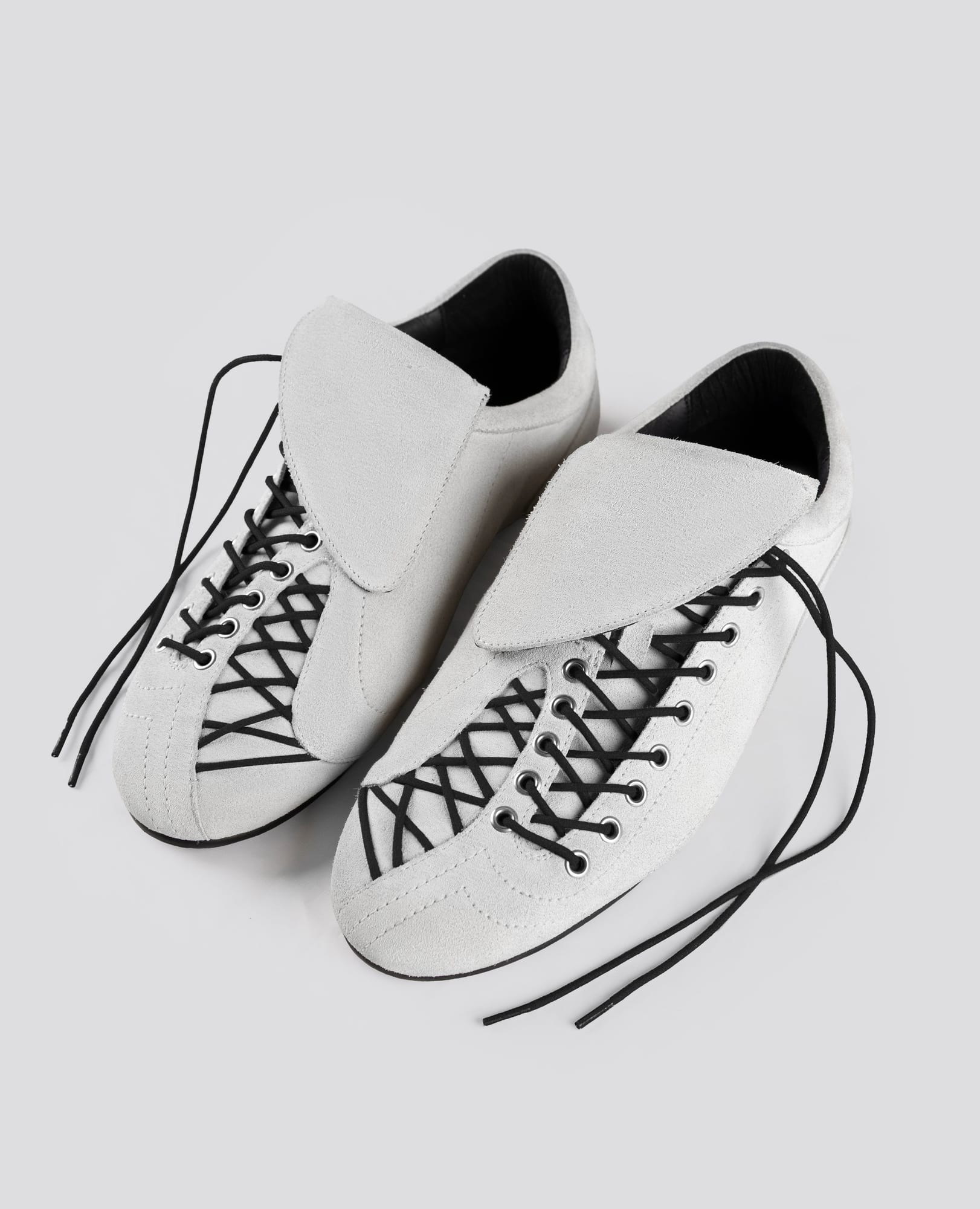 DAVRIL SWAN SHOE