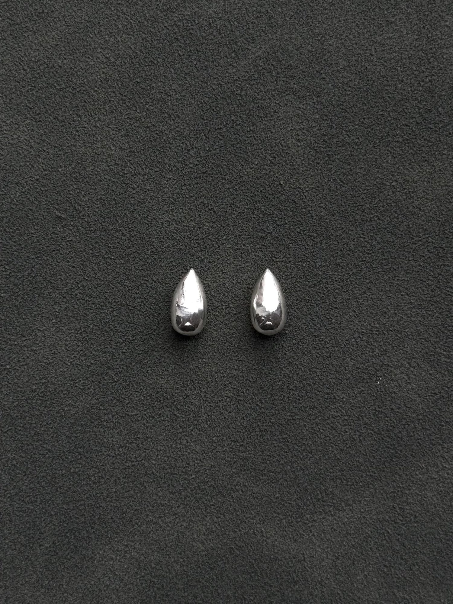 DROPLET STUDS