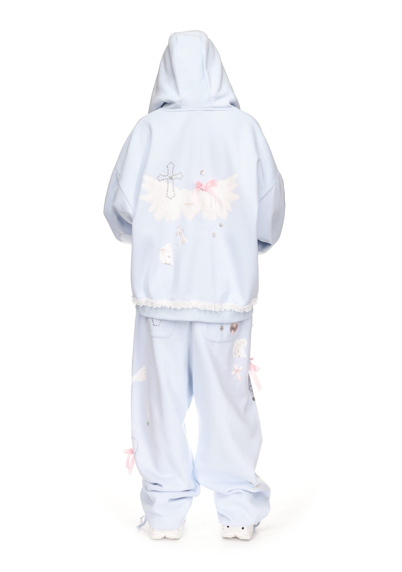 WHISPER ZIP HOODIE