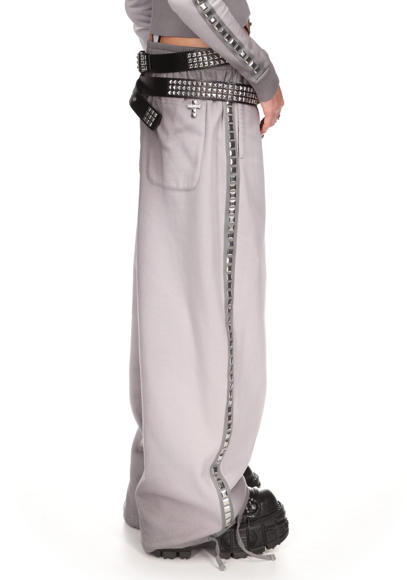 RUMOUR Studded Oversized Sweatpants
