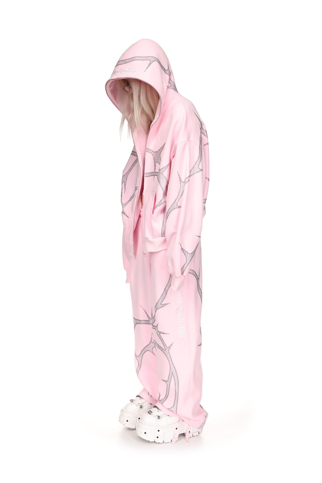 THORN STUDDED OVERSIZED SWEATPANTS