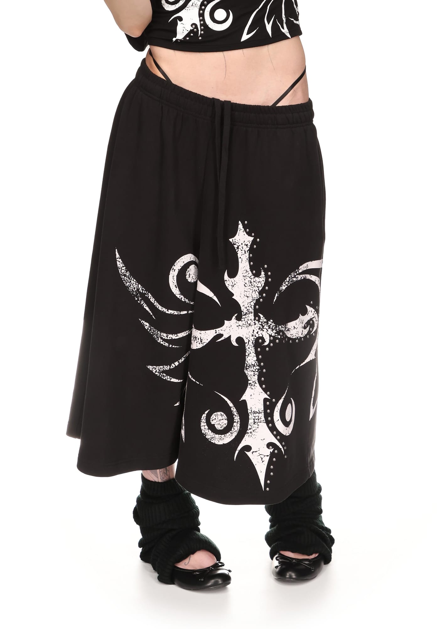 OUTLAW OVERSIZED SWEATSHORTS