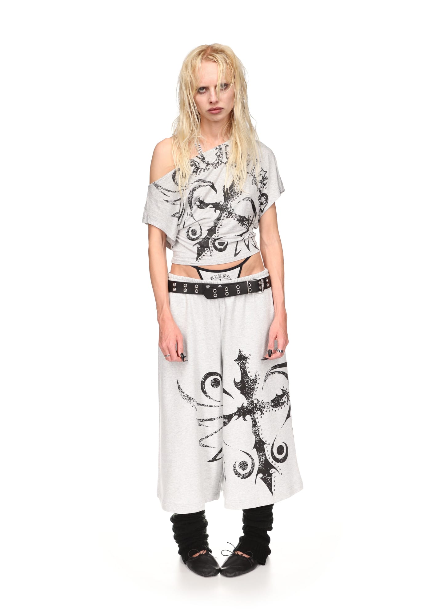 OUTLAW Off-the-Shoulder Top