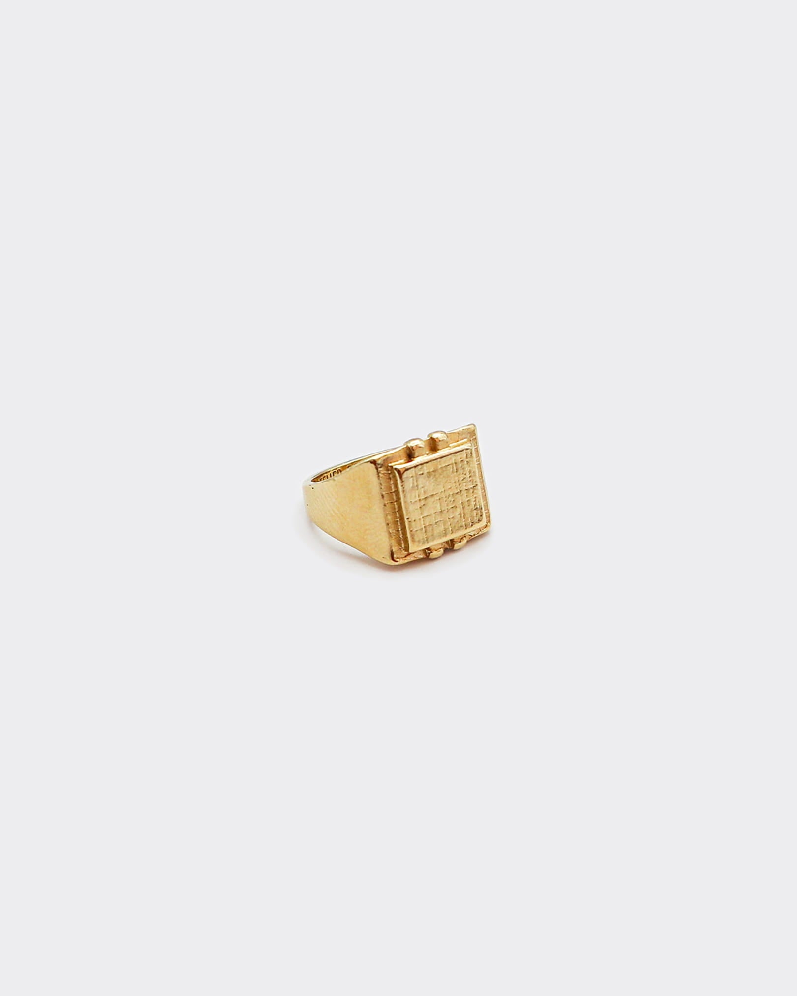 THE SQUARE RING