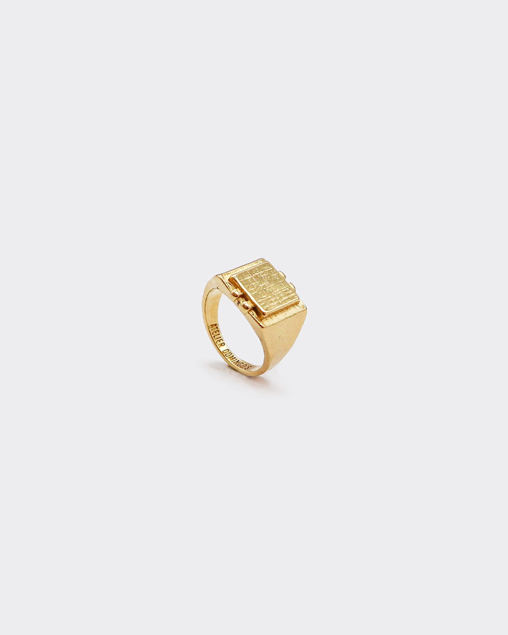 THE SQUARE RING