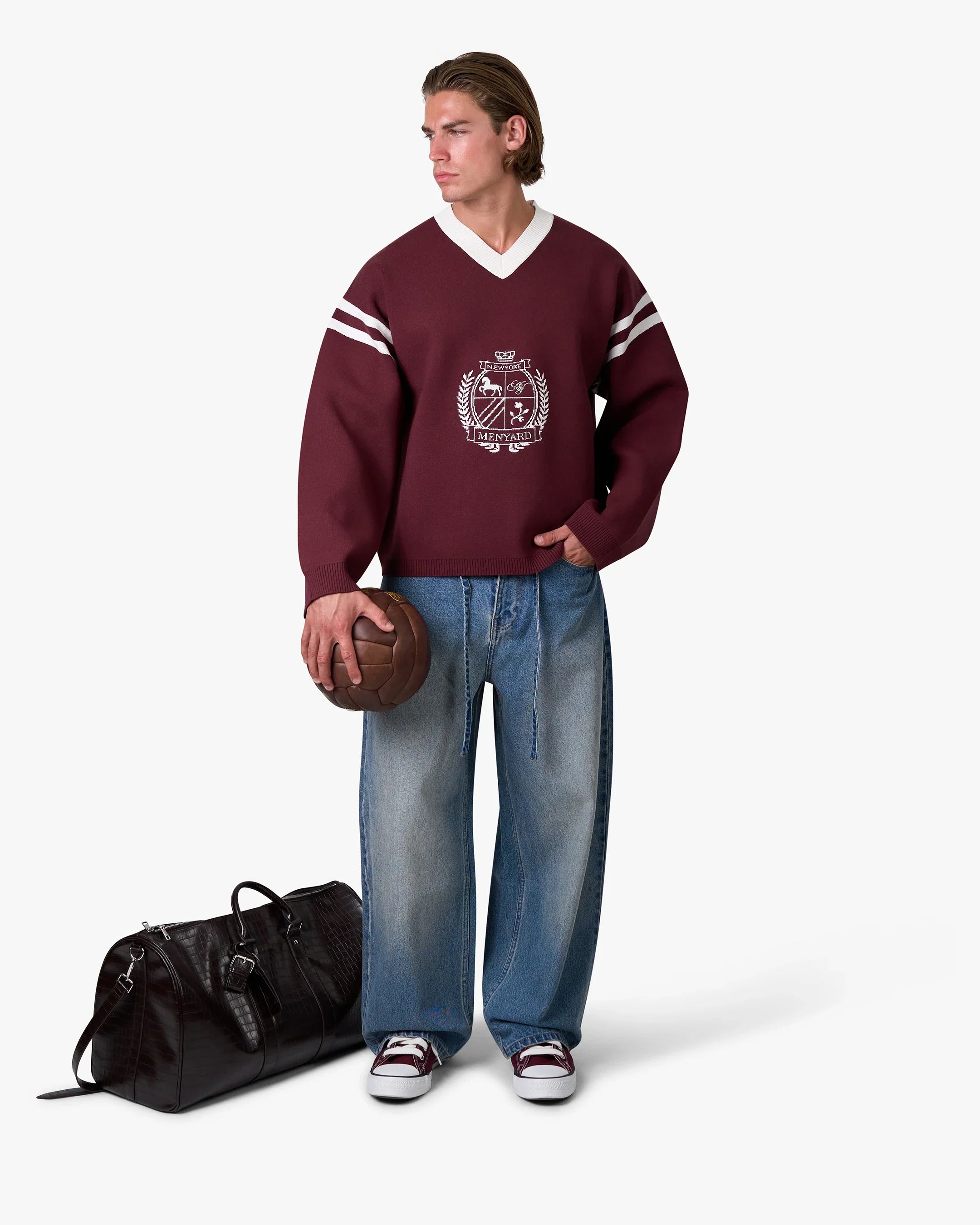 Badge V-Neck Knit
