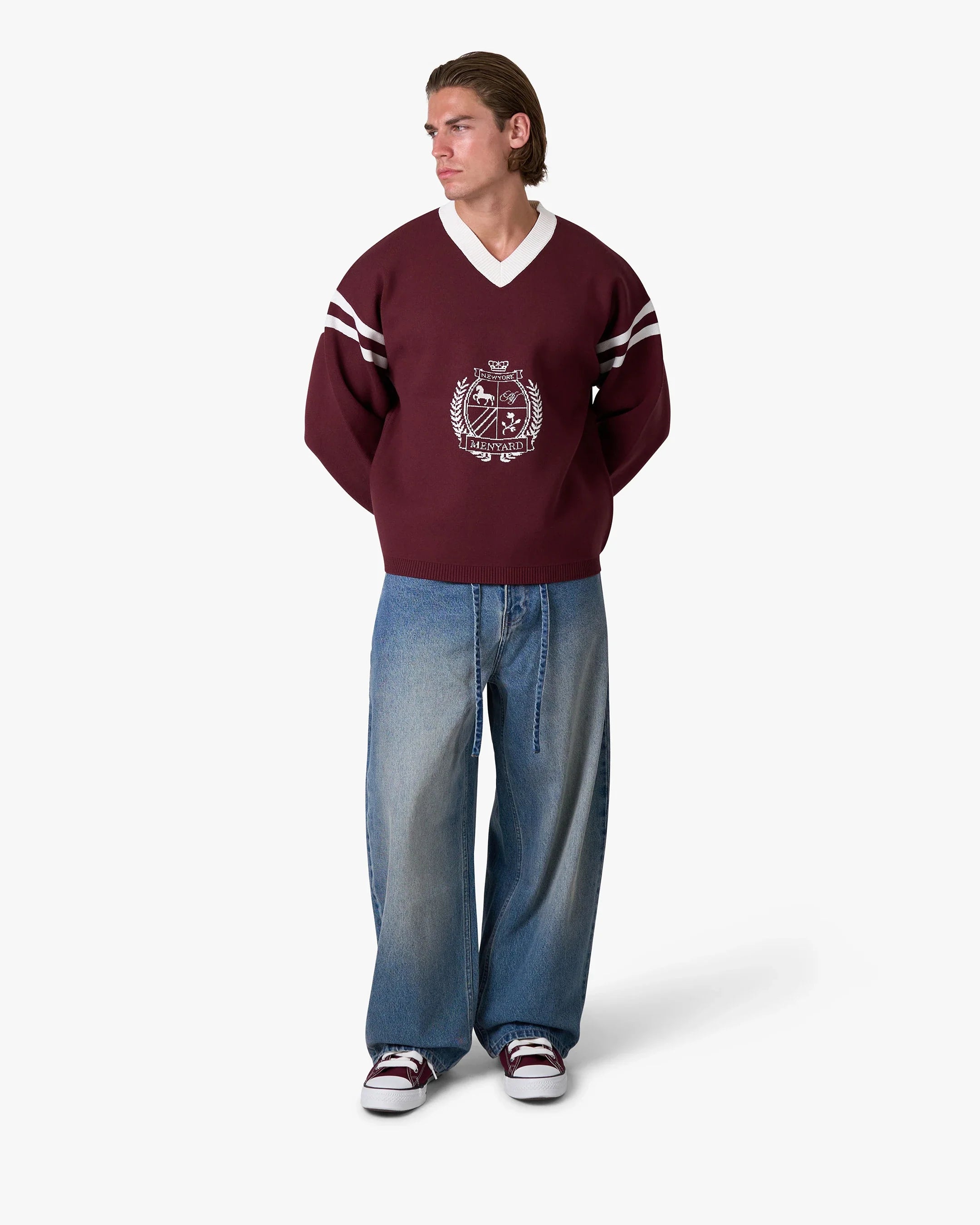Badge V-Neck Knit
