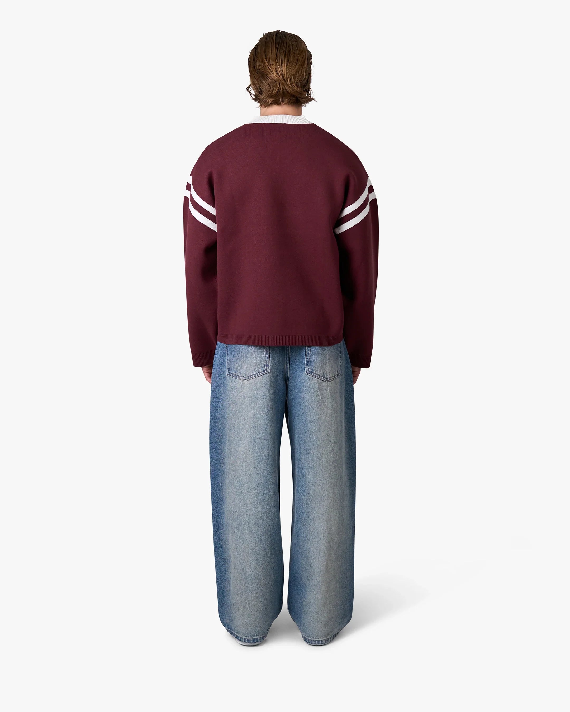 Badge V-Neck Knit
